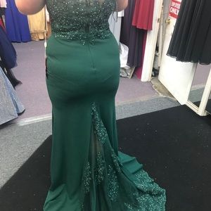 emerald green prom dress